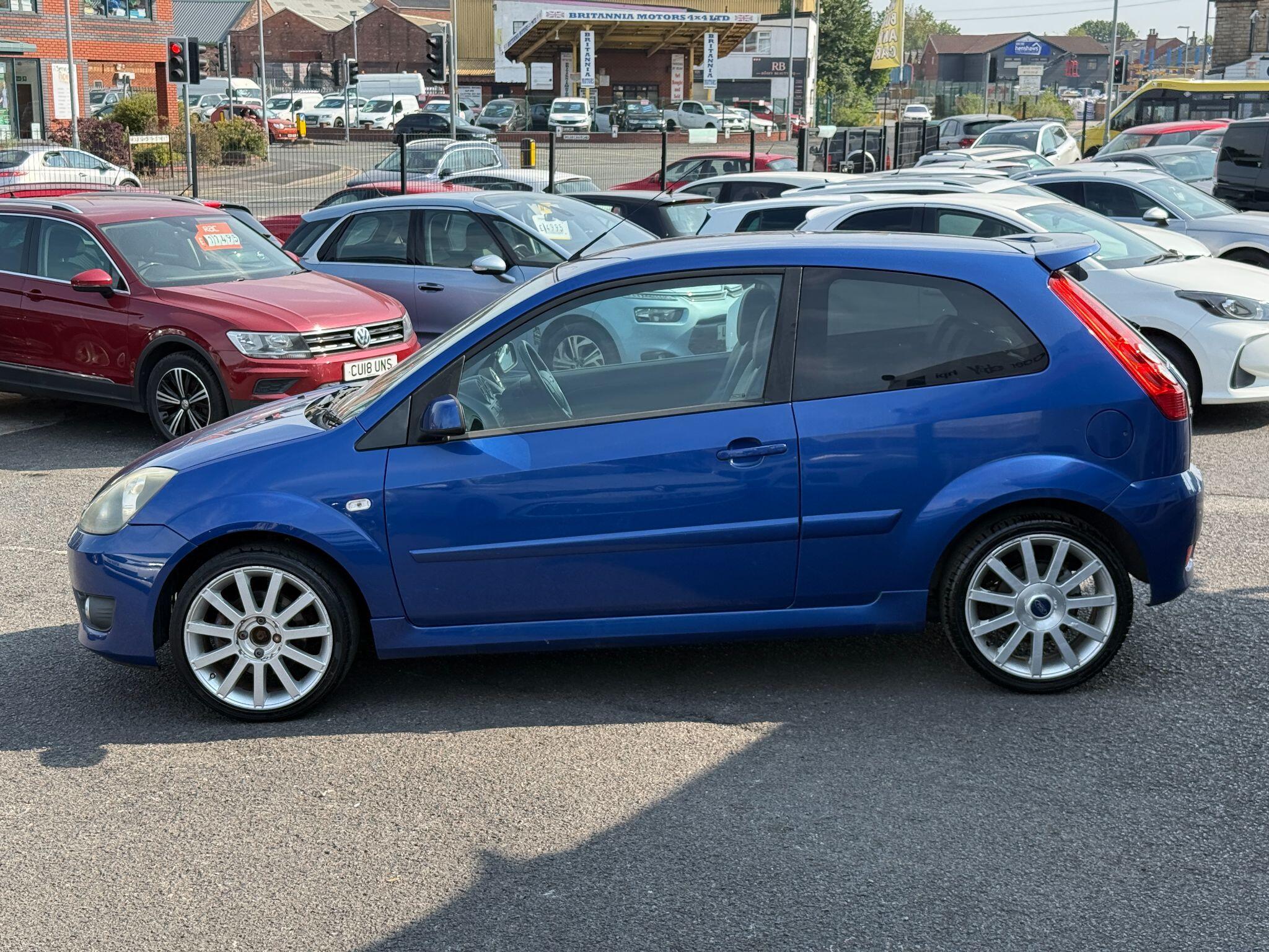 Ford Fiesta - Image 15