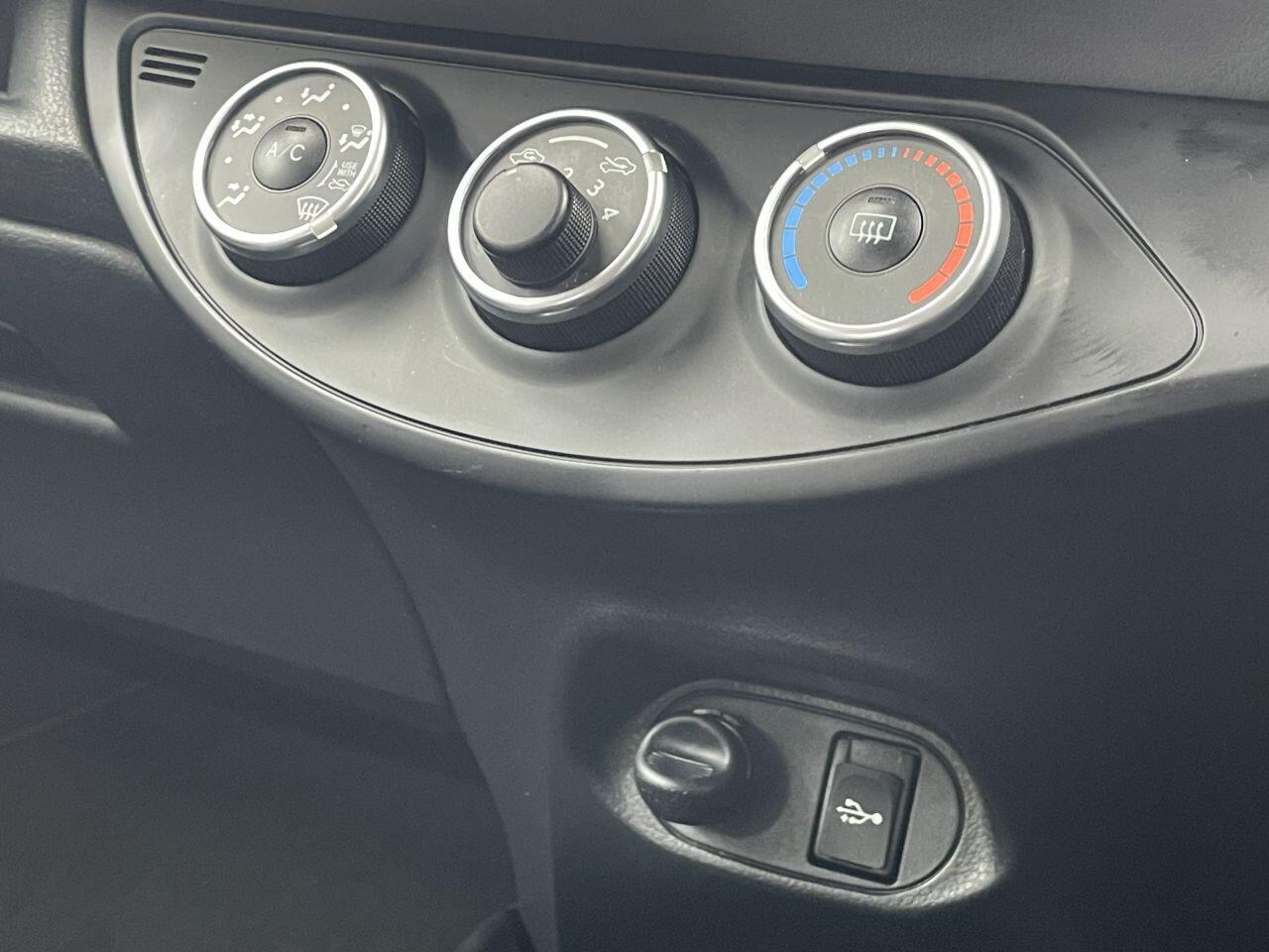 Toyota Yaris - Image 43