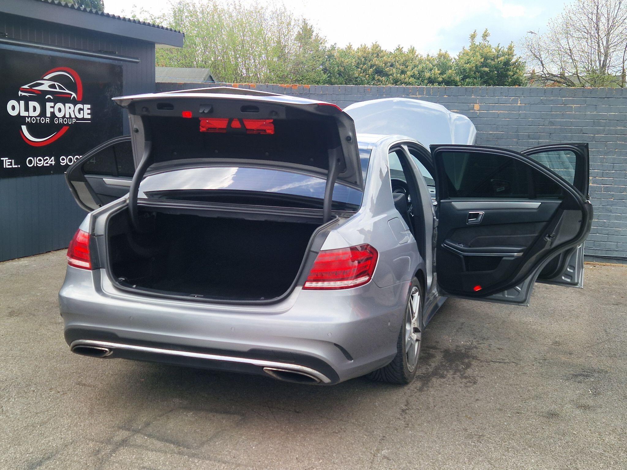 Mercedes E Class - Image 21