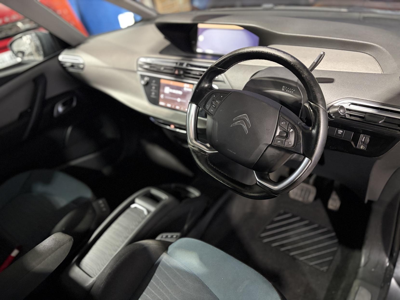 Citroen Grand C4 Picasso - Image 18
