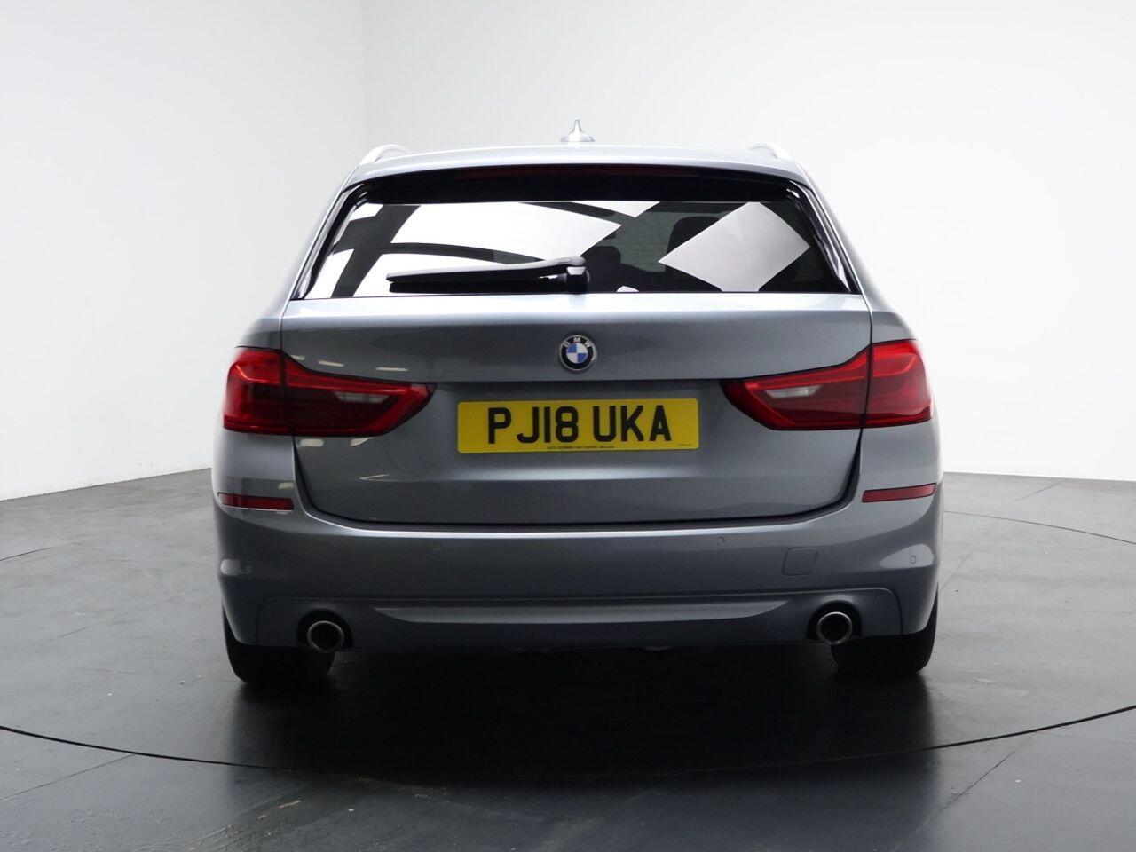 BMW 5 Series - Image 11
