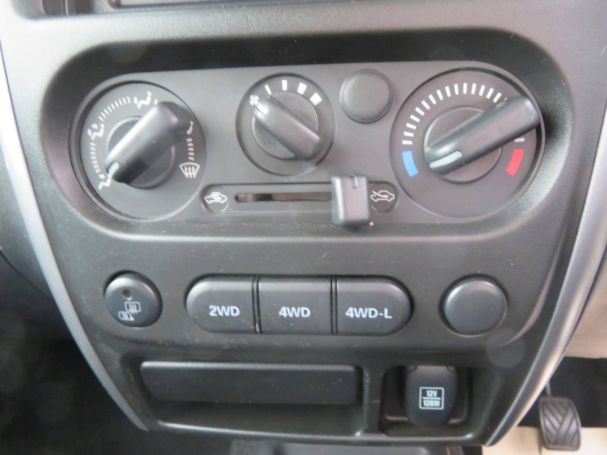 Suzuki Jimny - Image 15