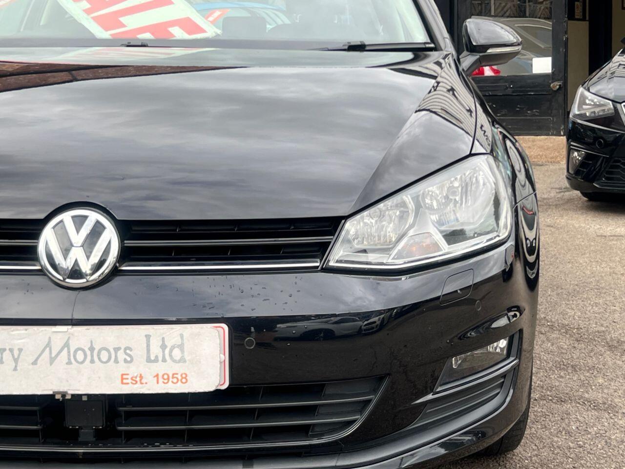 Volkswagen Golf - Image 4