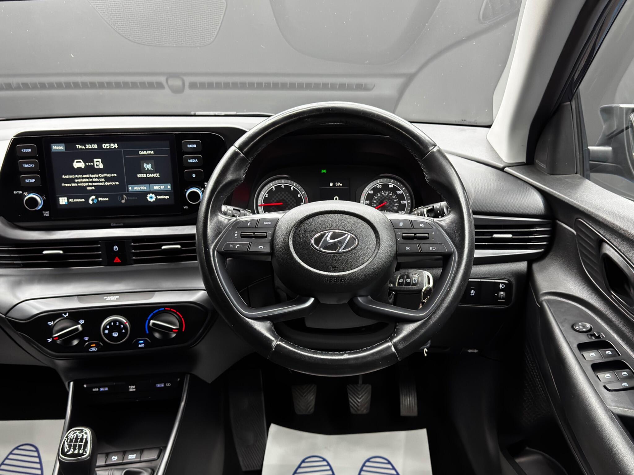 Hyundai i20 - Image 17