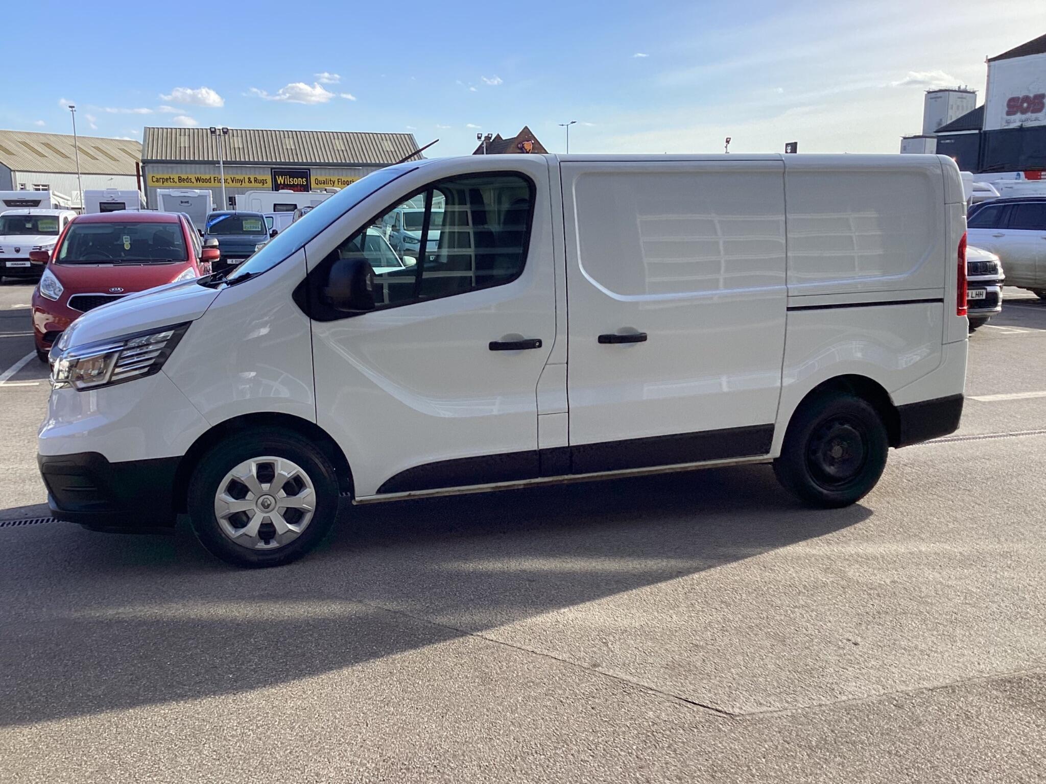 Renault Trafic - Image 4