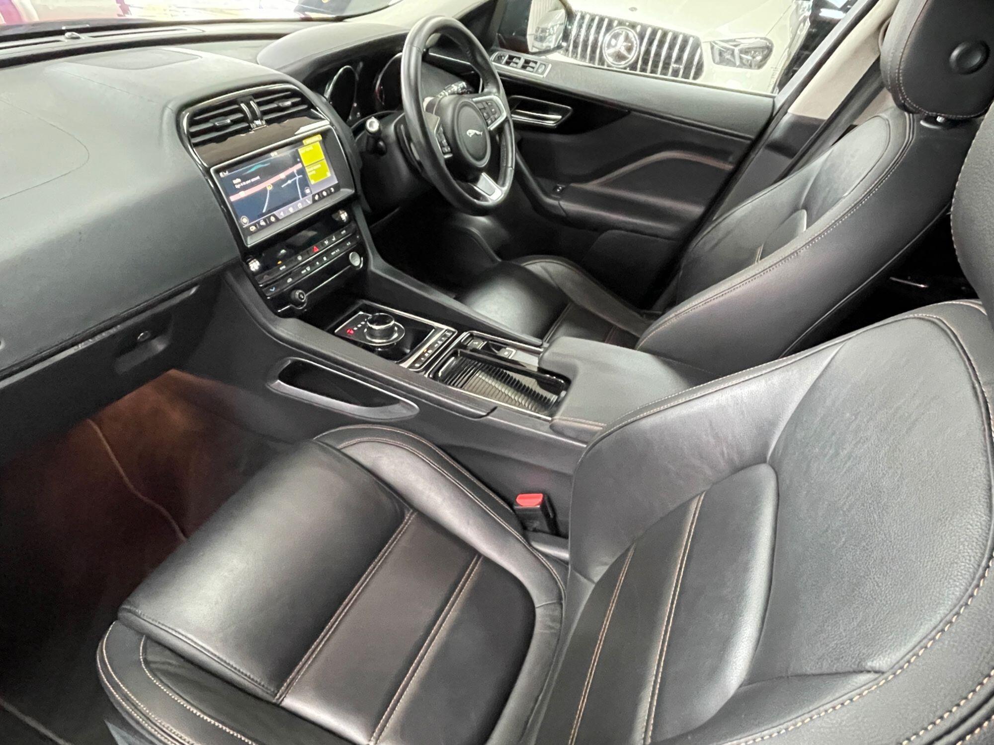 Jaguar F-Pace - Image 32