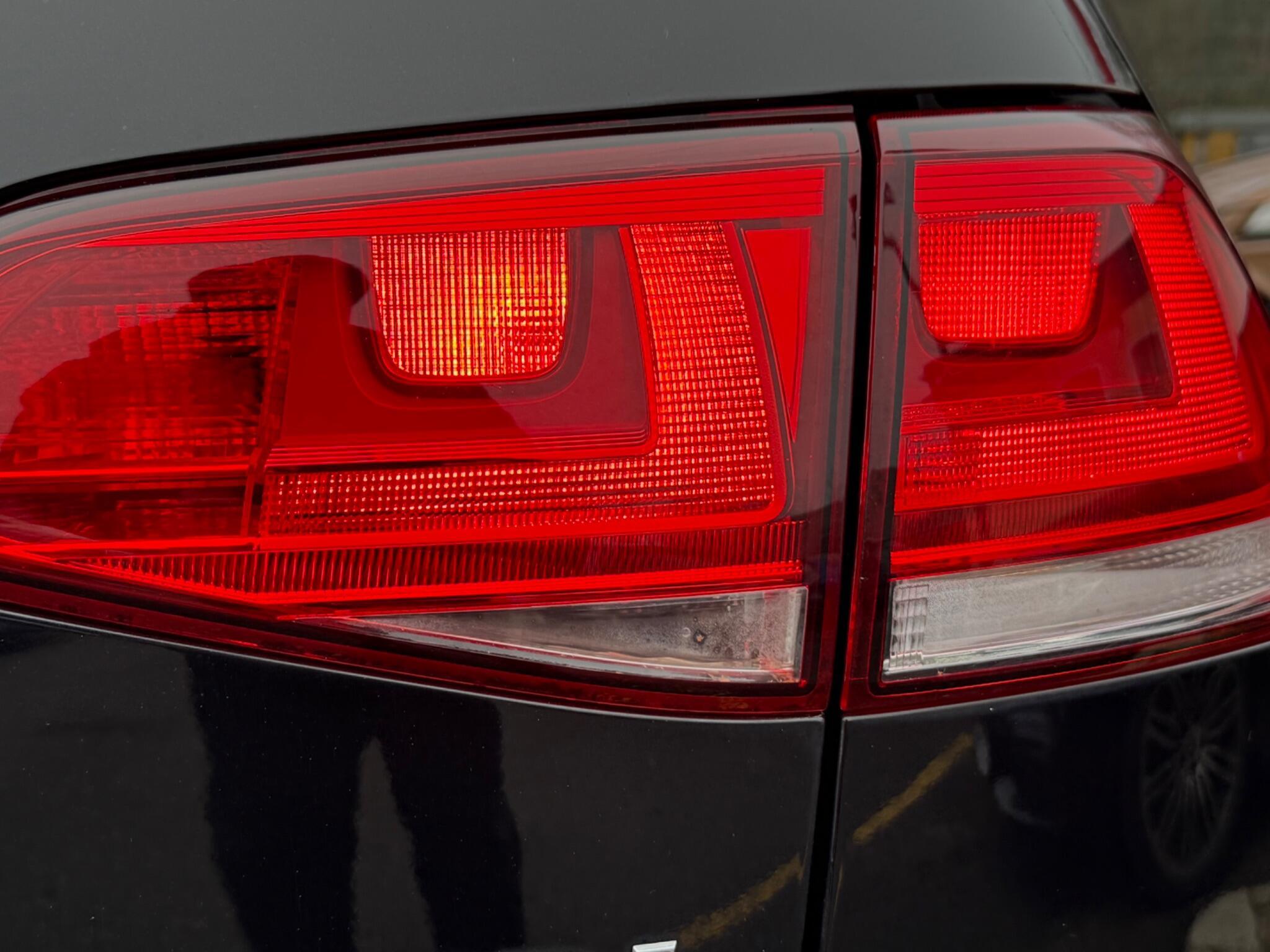 Volkswagen Golf - Image 15