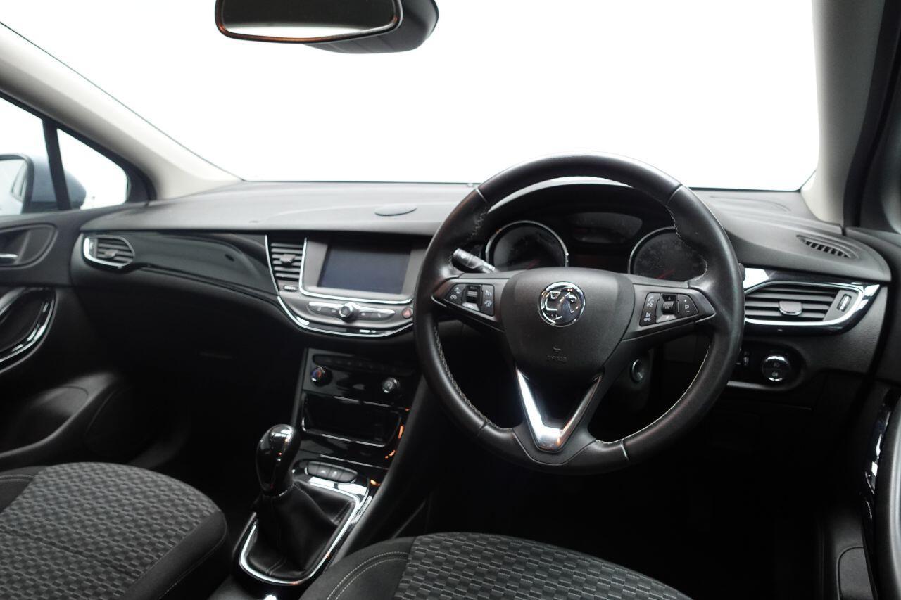 Vauxhall Astra - Image 15