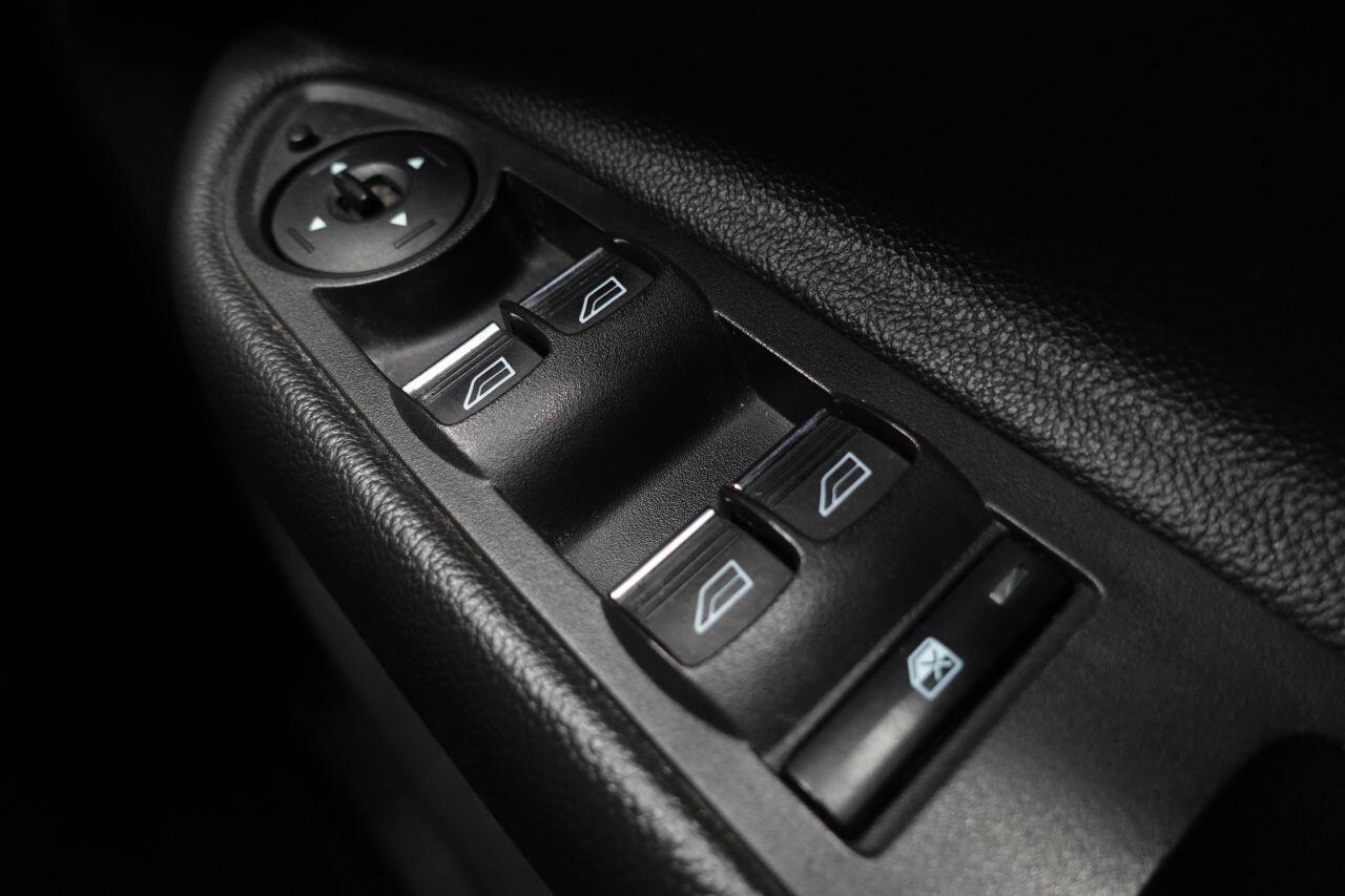 Ford Kuga - Image 48