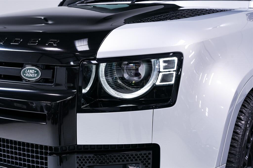 Land Rover Defender 110 - Image 9