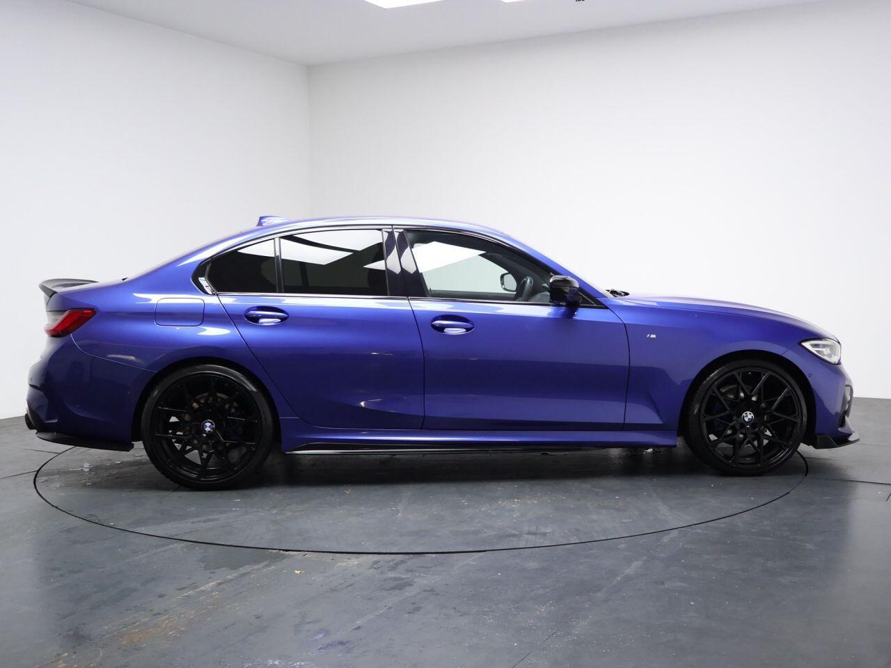 BMW 3 Series - Image 14