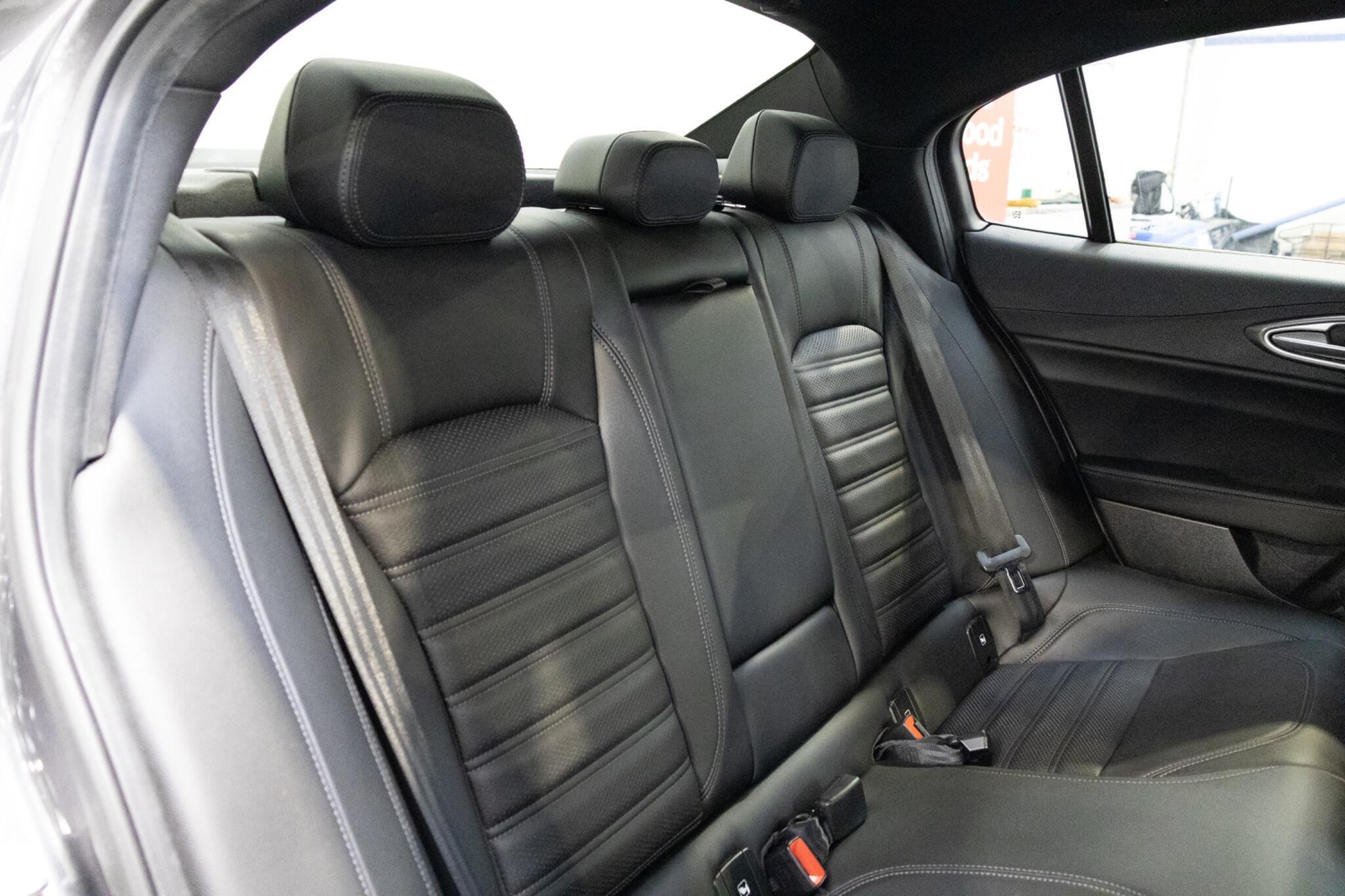 Alfa Romeo Giulia - Image 39