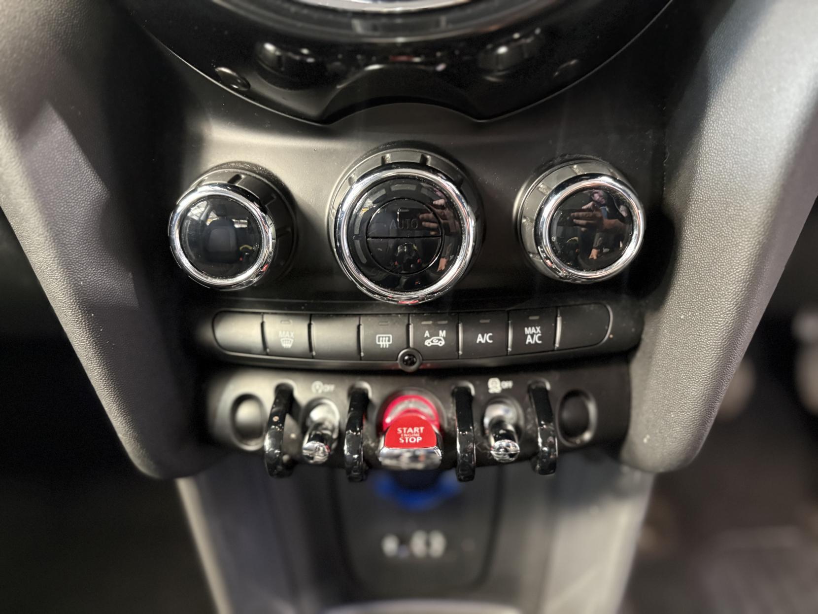 MINI Hatch - Image 16