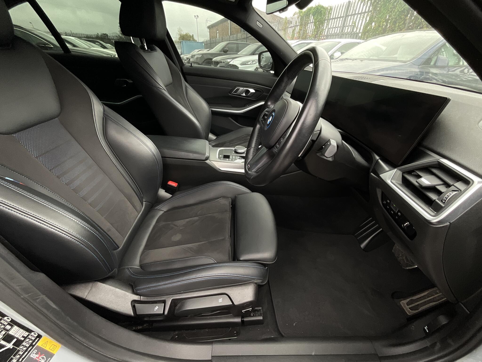 BMW 3 Series - Image 9