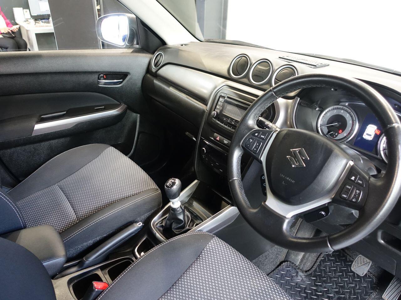 Suzuki Vitara - Image 2
