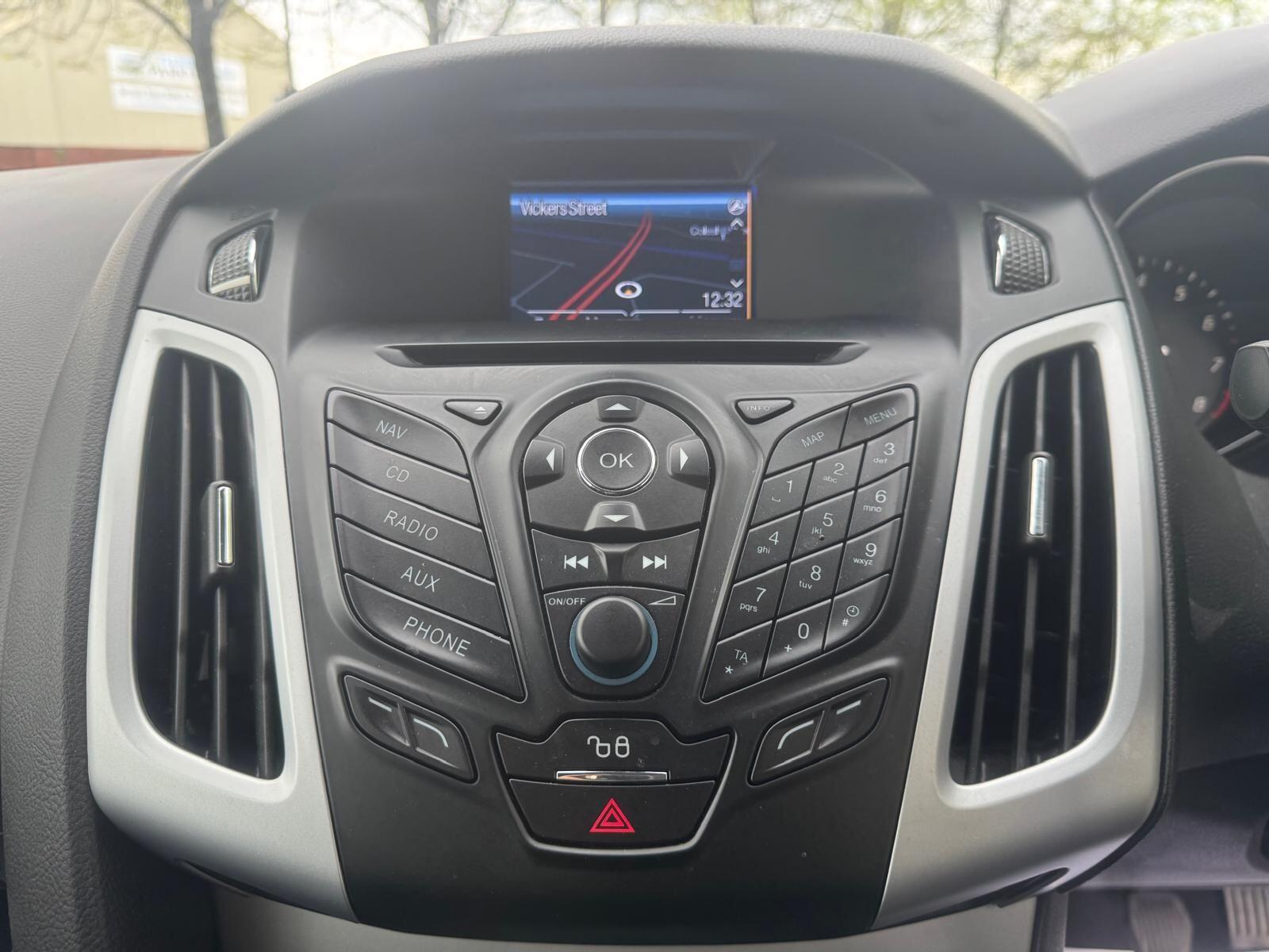 Ford Focus - Image 34