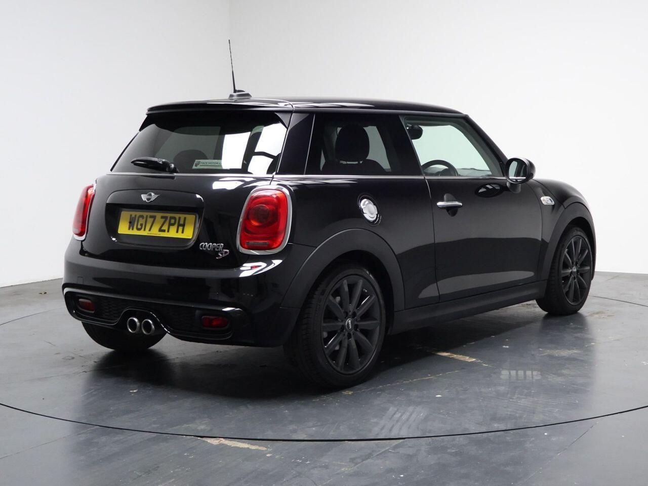 MINI Hatch - Image 12