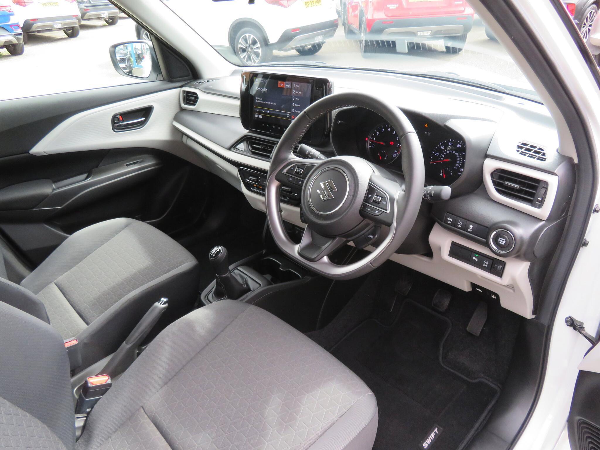 Suzuki Swift - Image 12