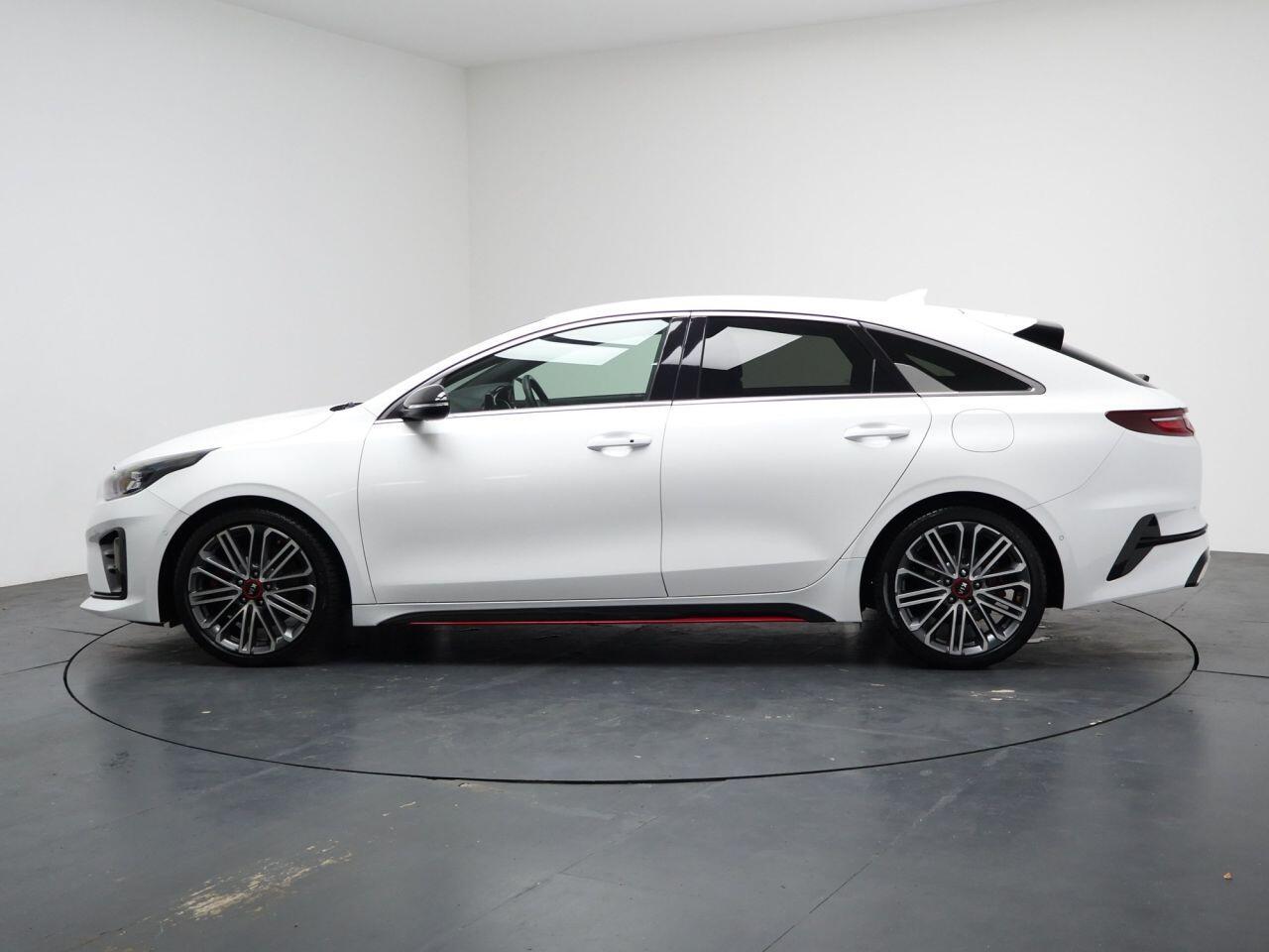 Kia ProCeed - Image 4
