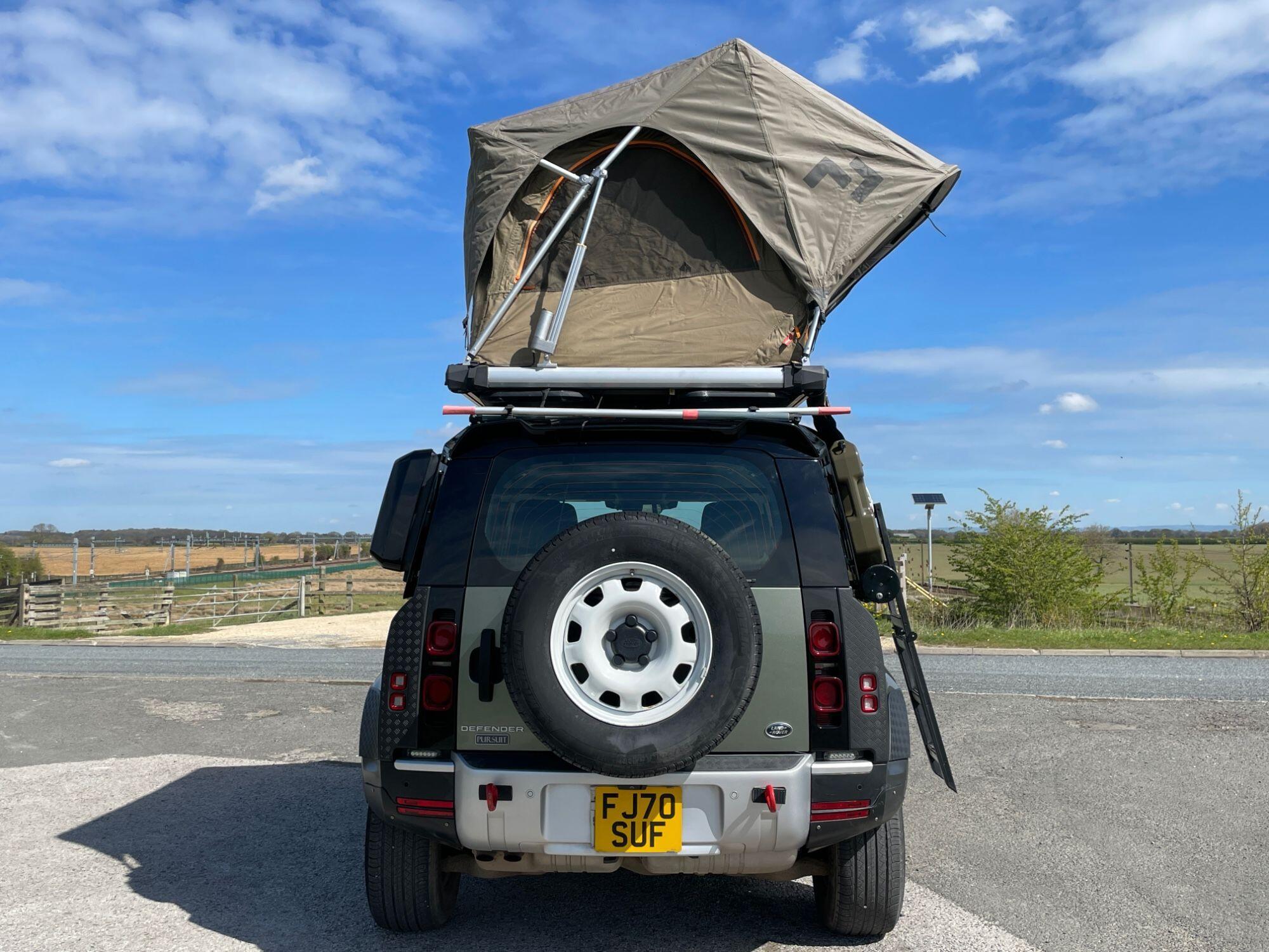 Land Rover Defender - Image 9