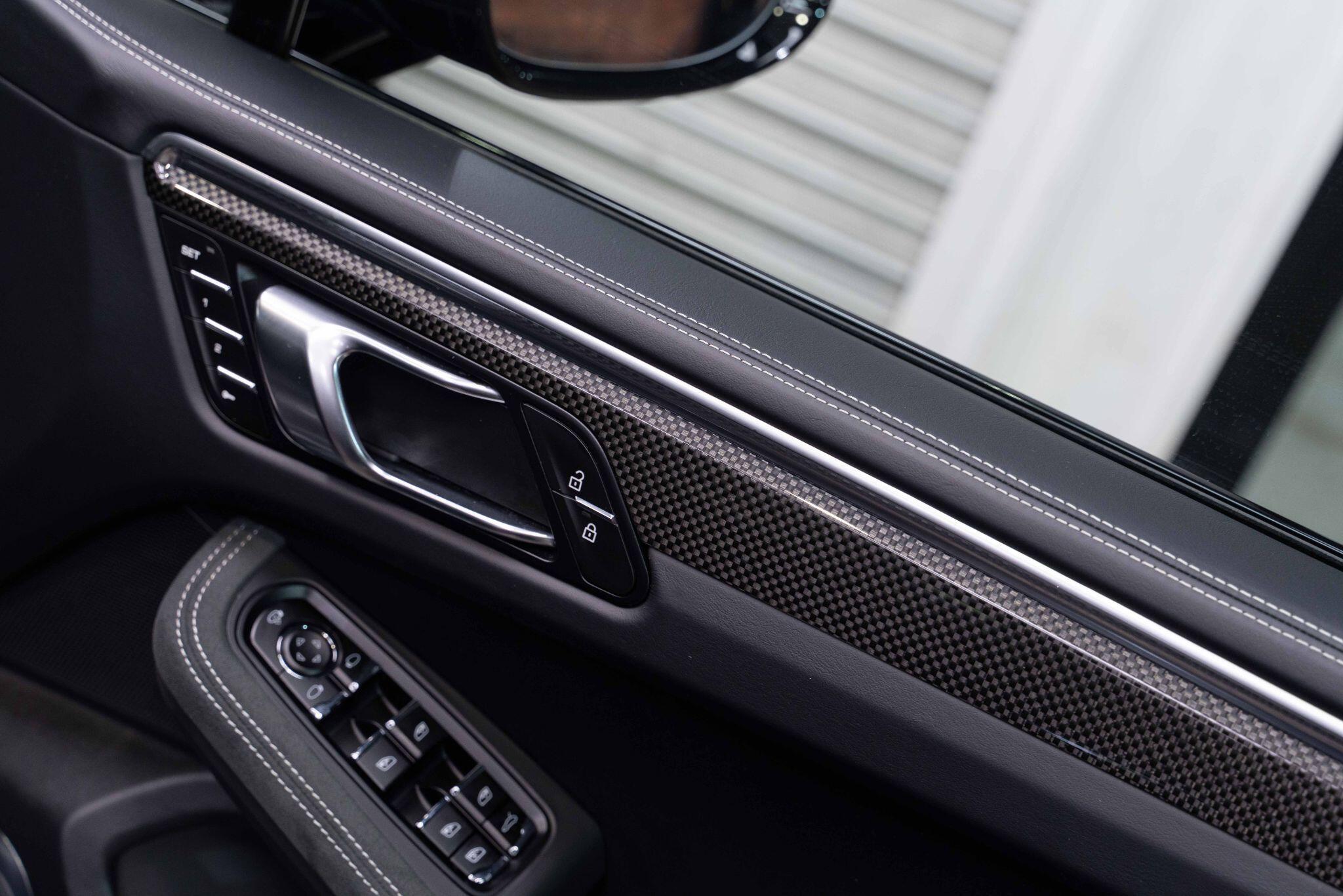 Porsche Macan - Image 45