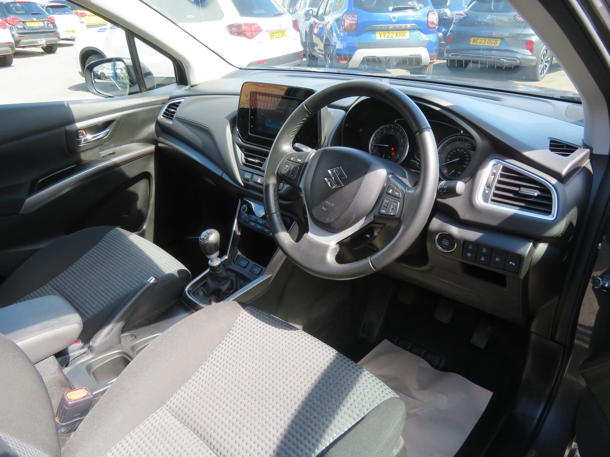 Suzuki S-Cross - Image 11