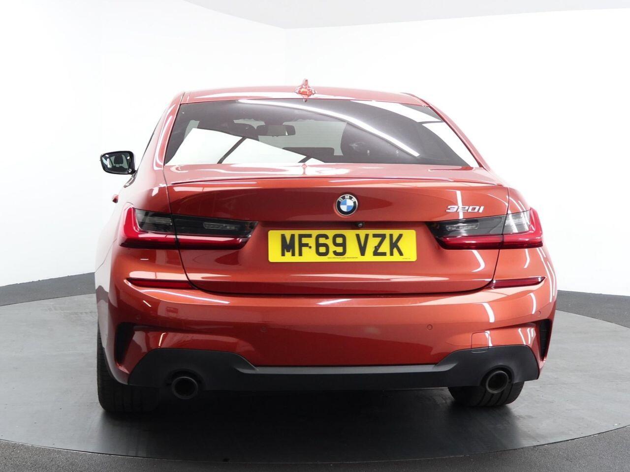 BMW 3 Series - Image 10