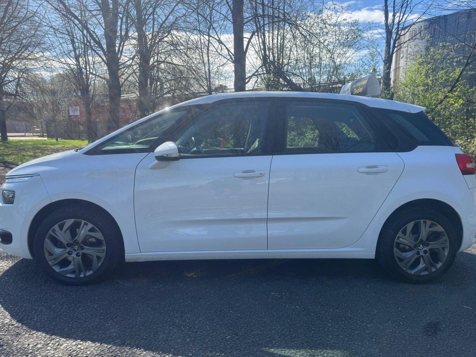 Citroen C4 Picasso - Image 14