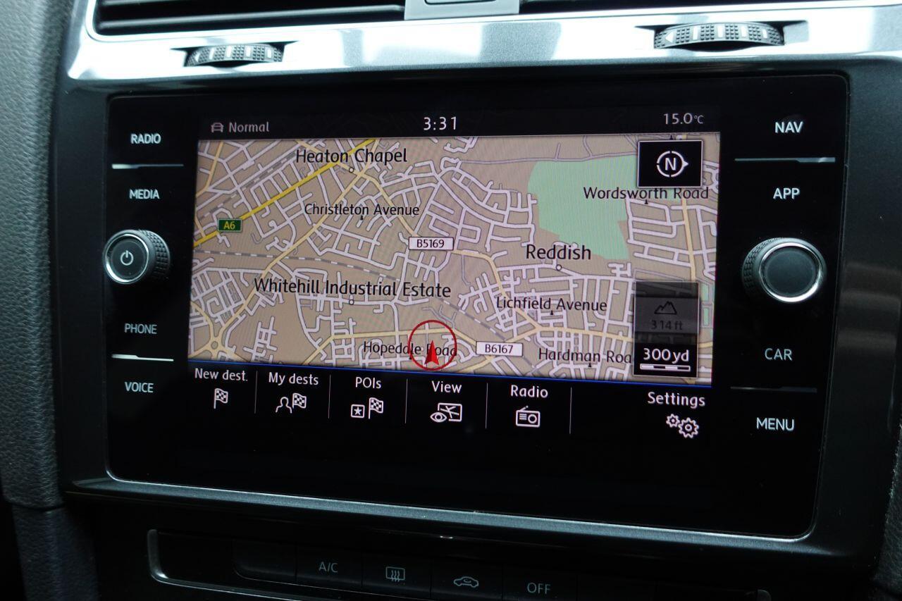 Volkswagen Golf - Image 2