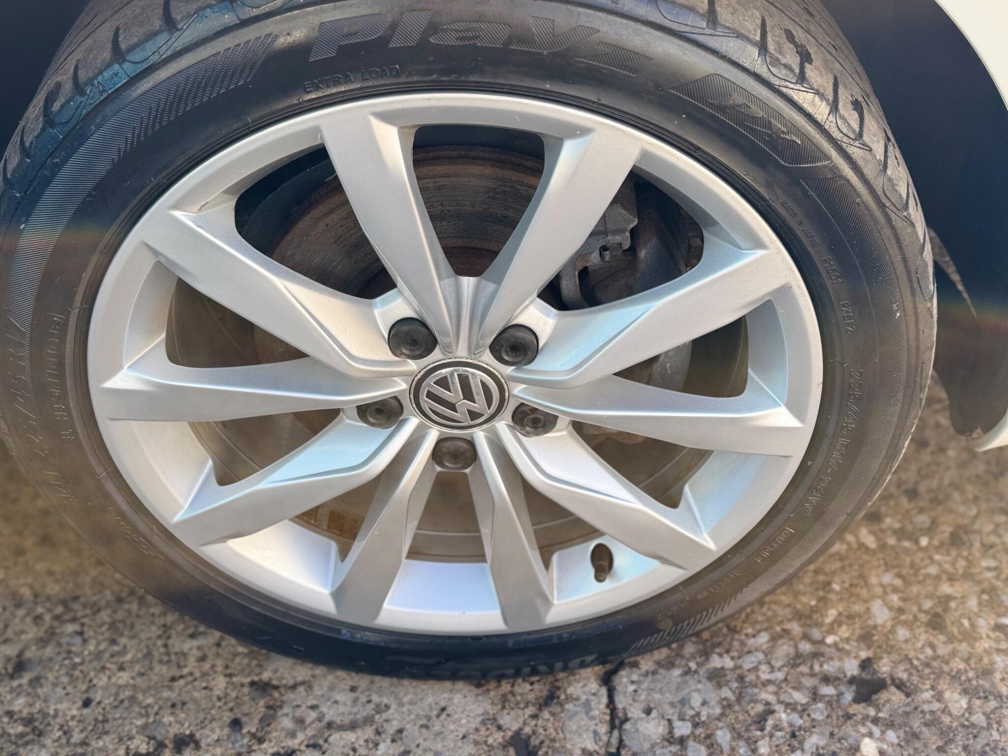 Volkswagen Golf - Image 47