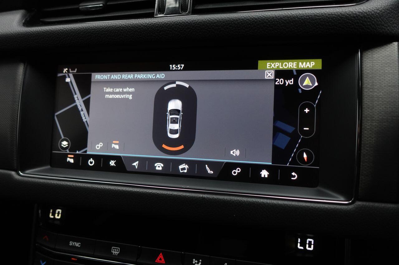 Jaguar XF - Image 15
