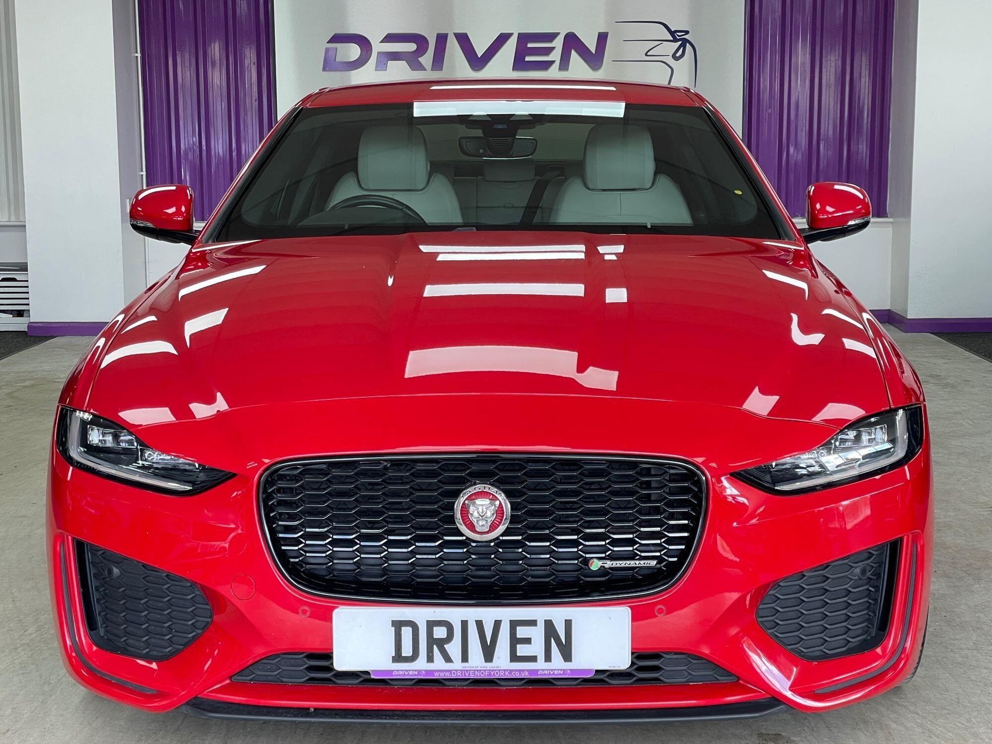 Jaguar XE - Image 7