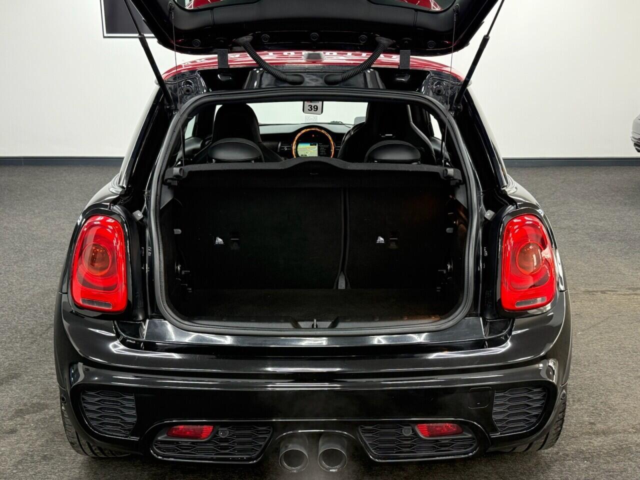 MINI Hatch - Image 31