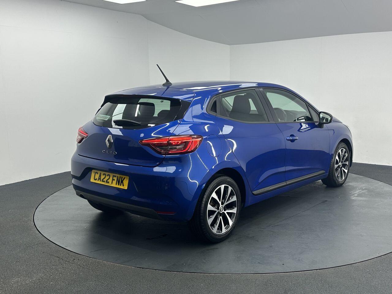 Renault Clio - Image 11