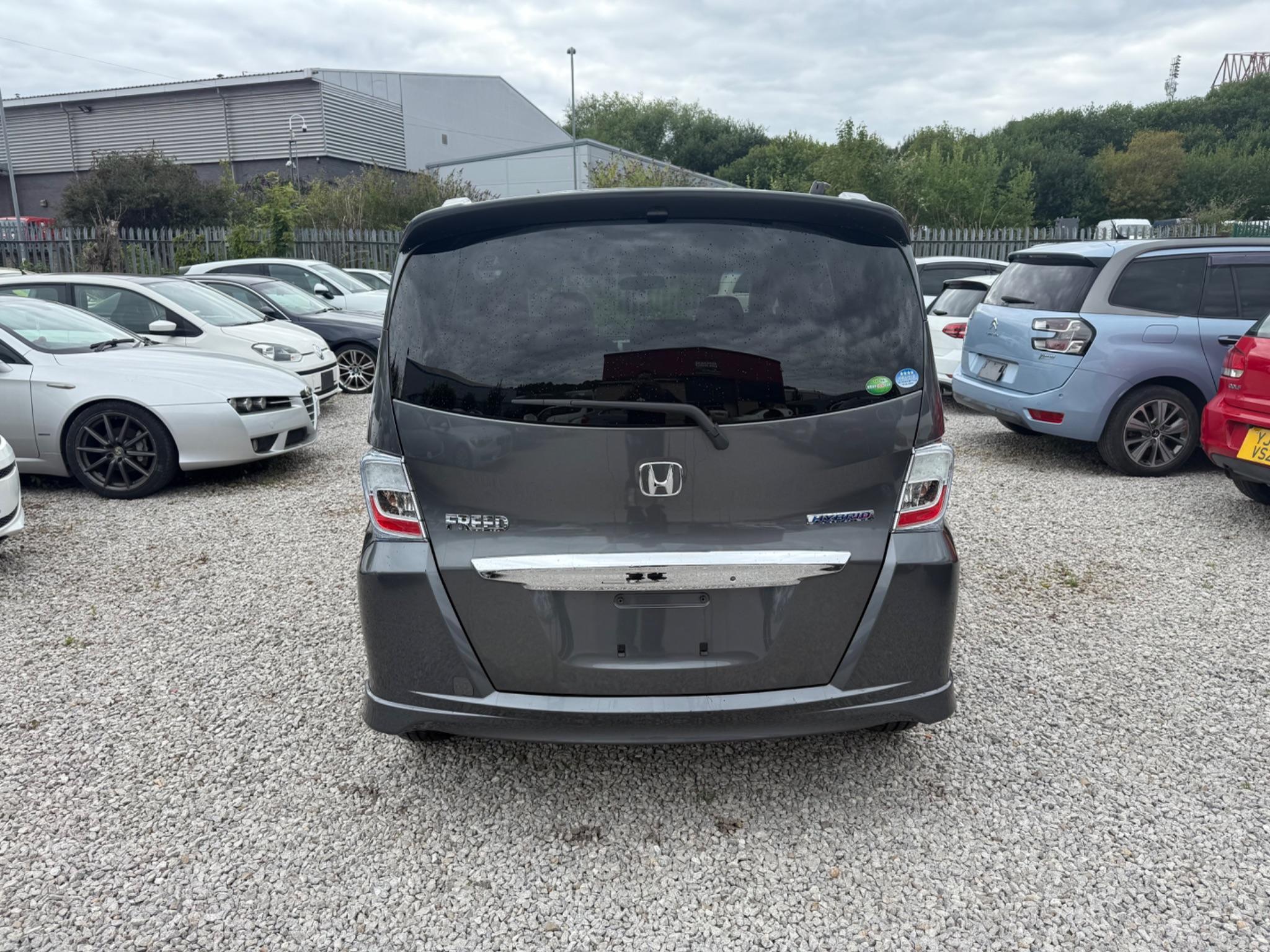 Honda Freed - Image 8
