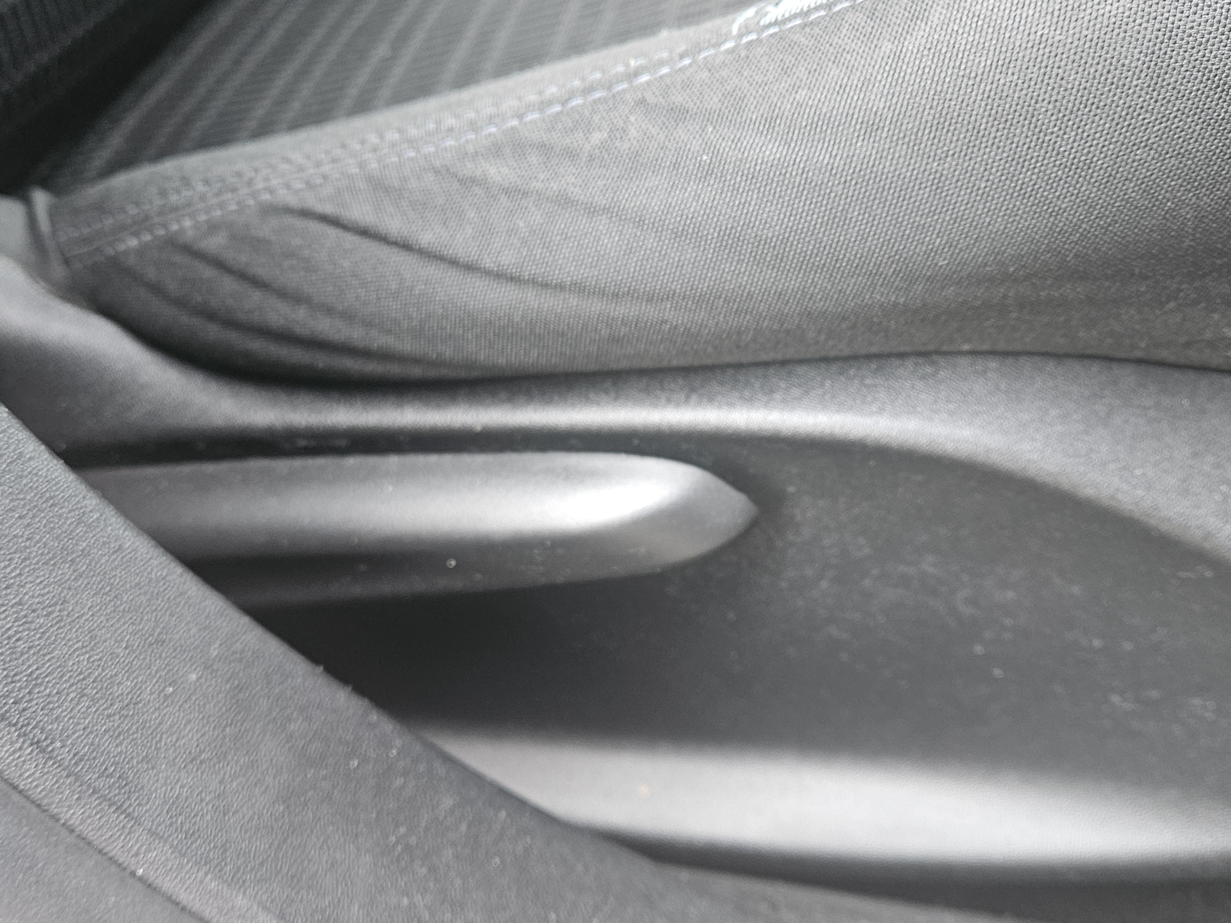 Peugeot 208 - Image 24