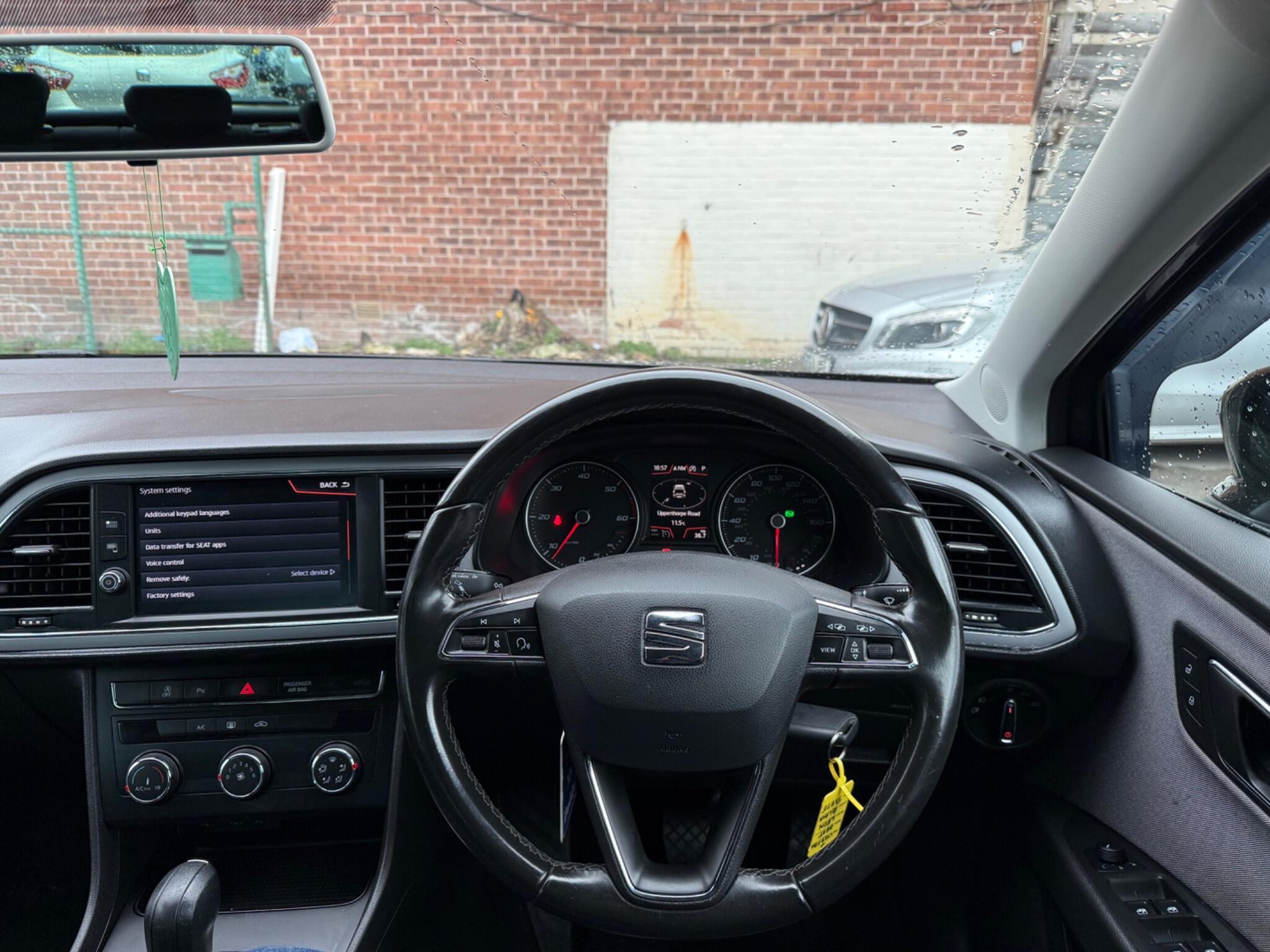 SEAT Leon - Image 11