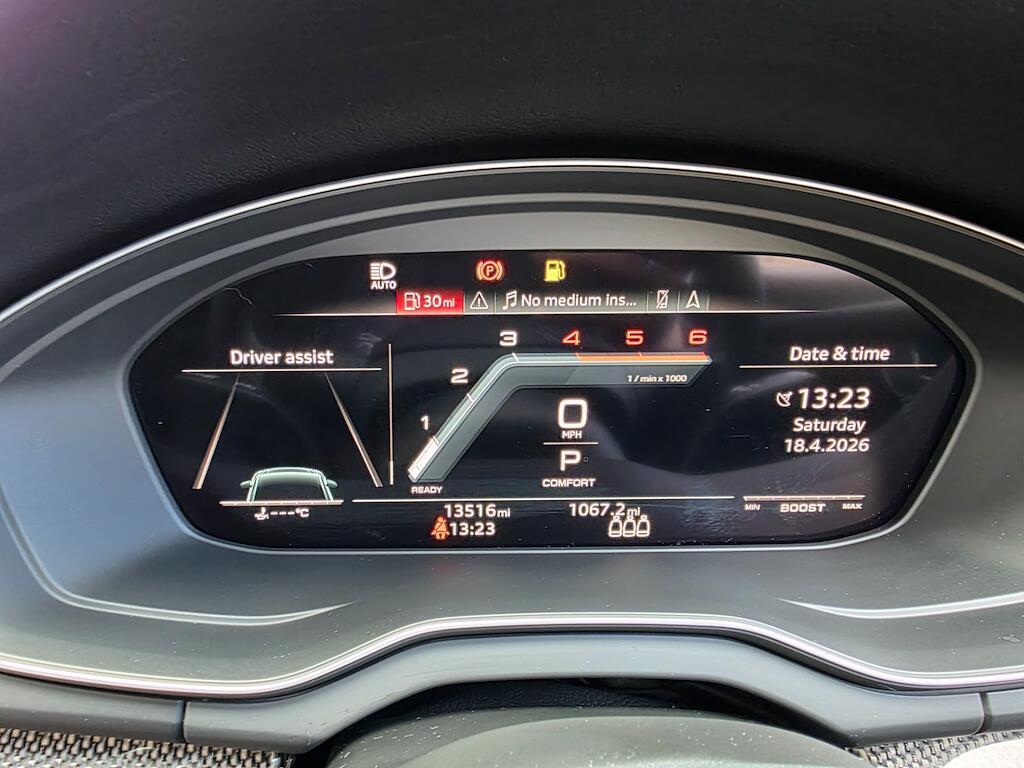 Audi SQ5 - Image 41