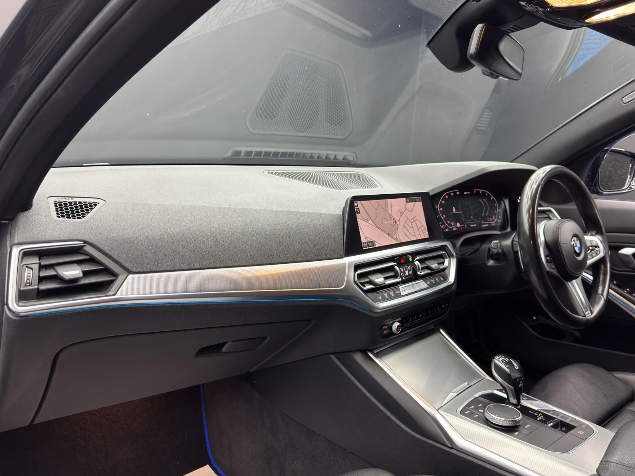 BMW 3 Series - Image 11