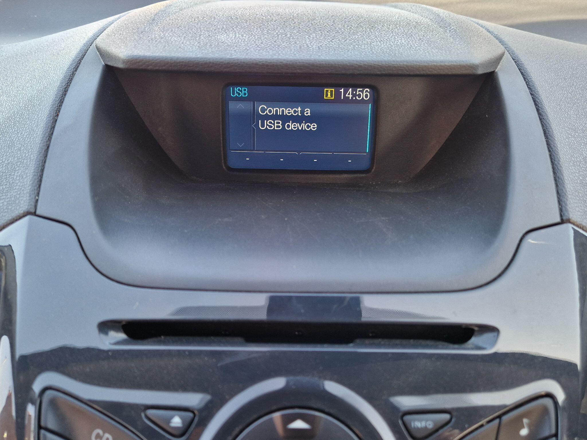 Ford Ecosport - Image 35