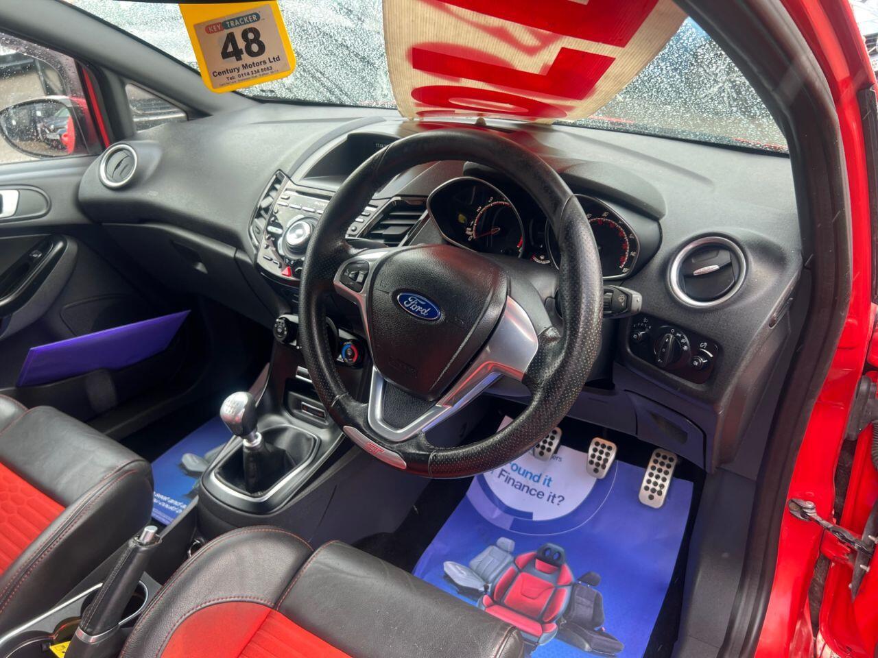 Ford Fiesta - Image 12