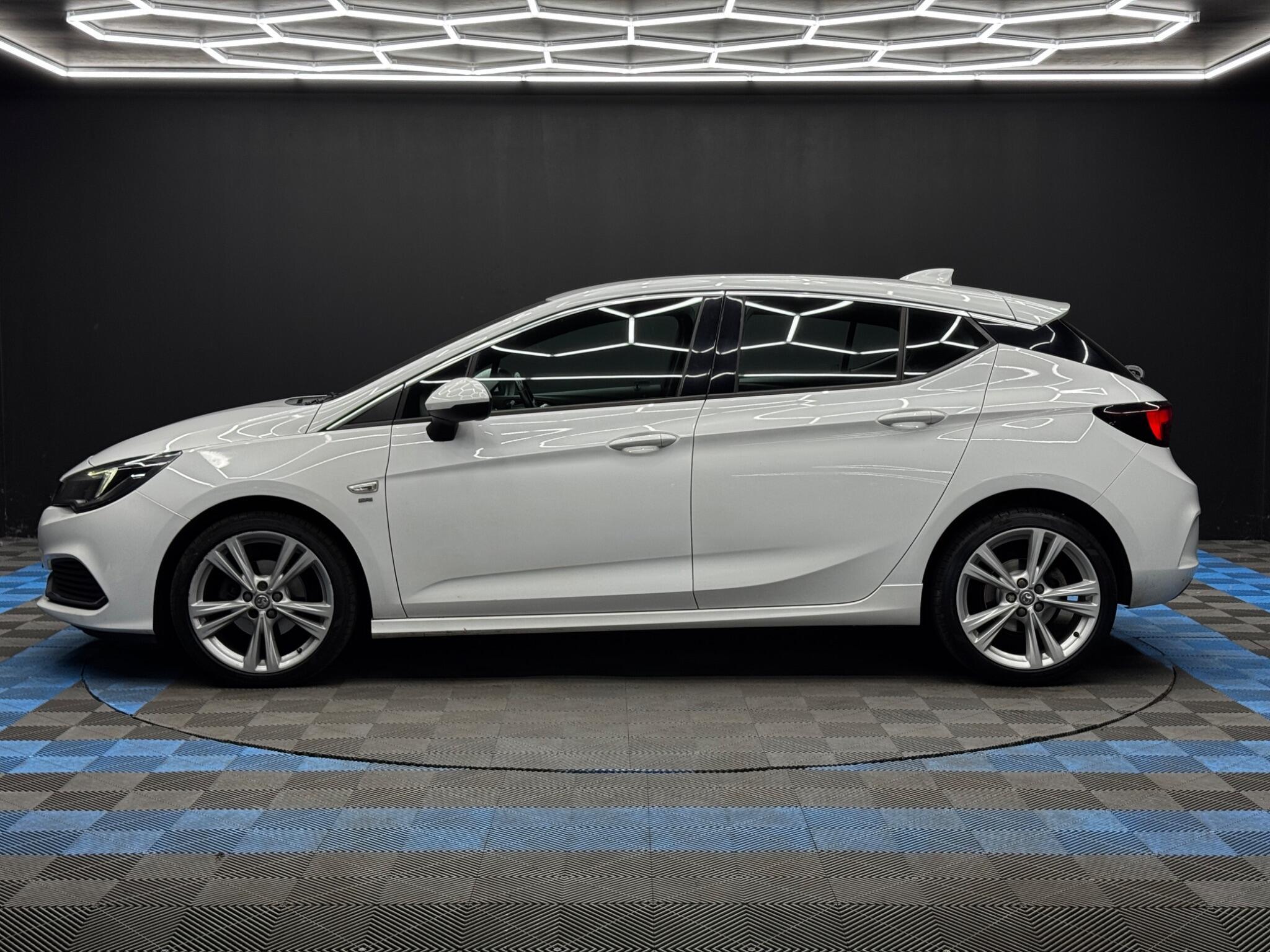 Vauxhall Astra - Image 8