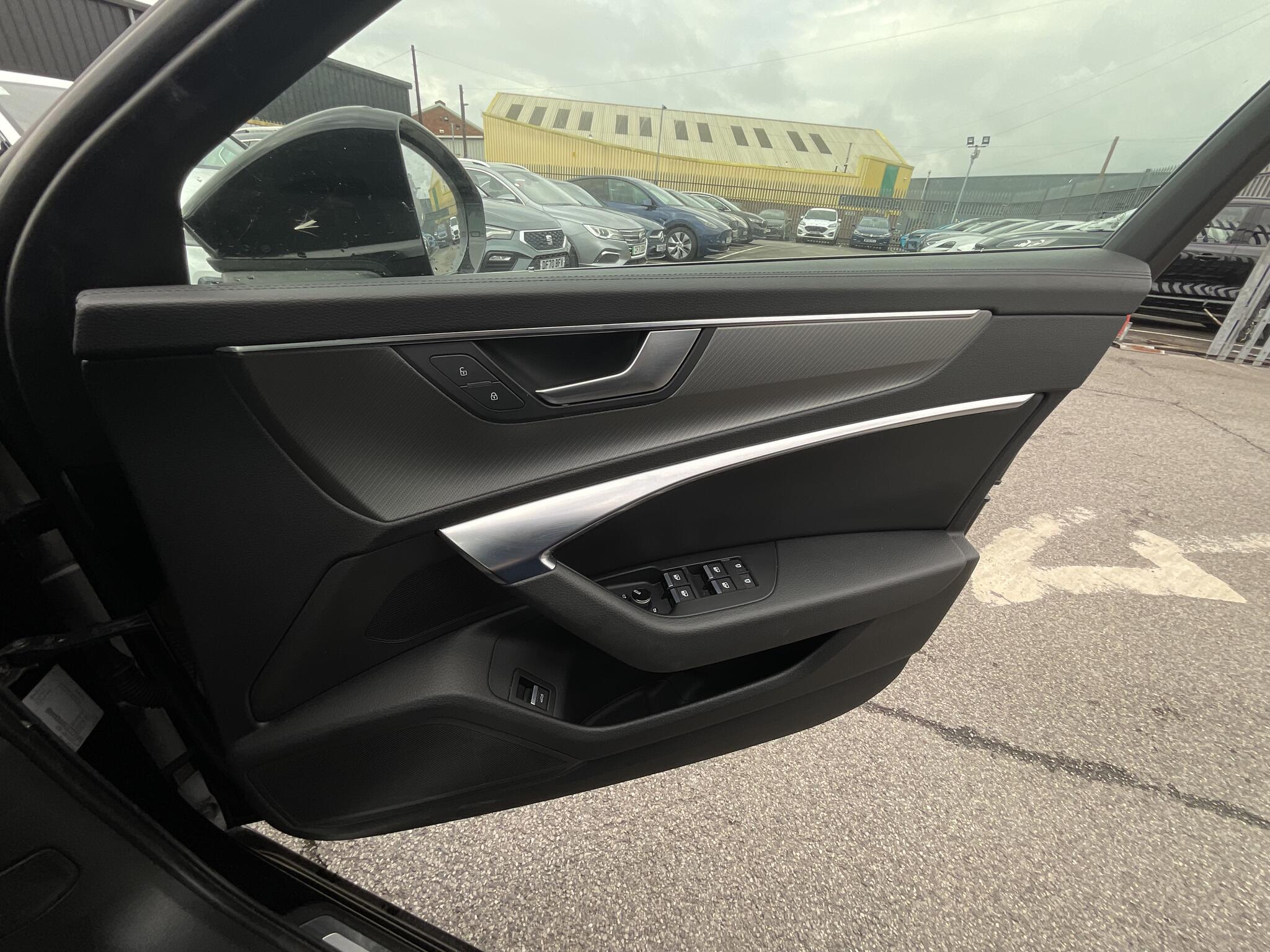 Audi A6 Saloon - Image 14