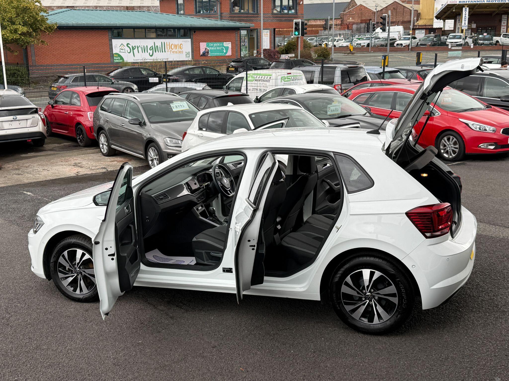 Volkswagen Polo - Image 19