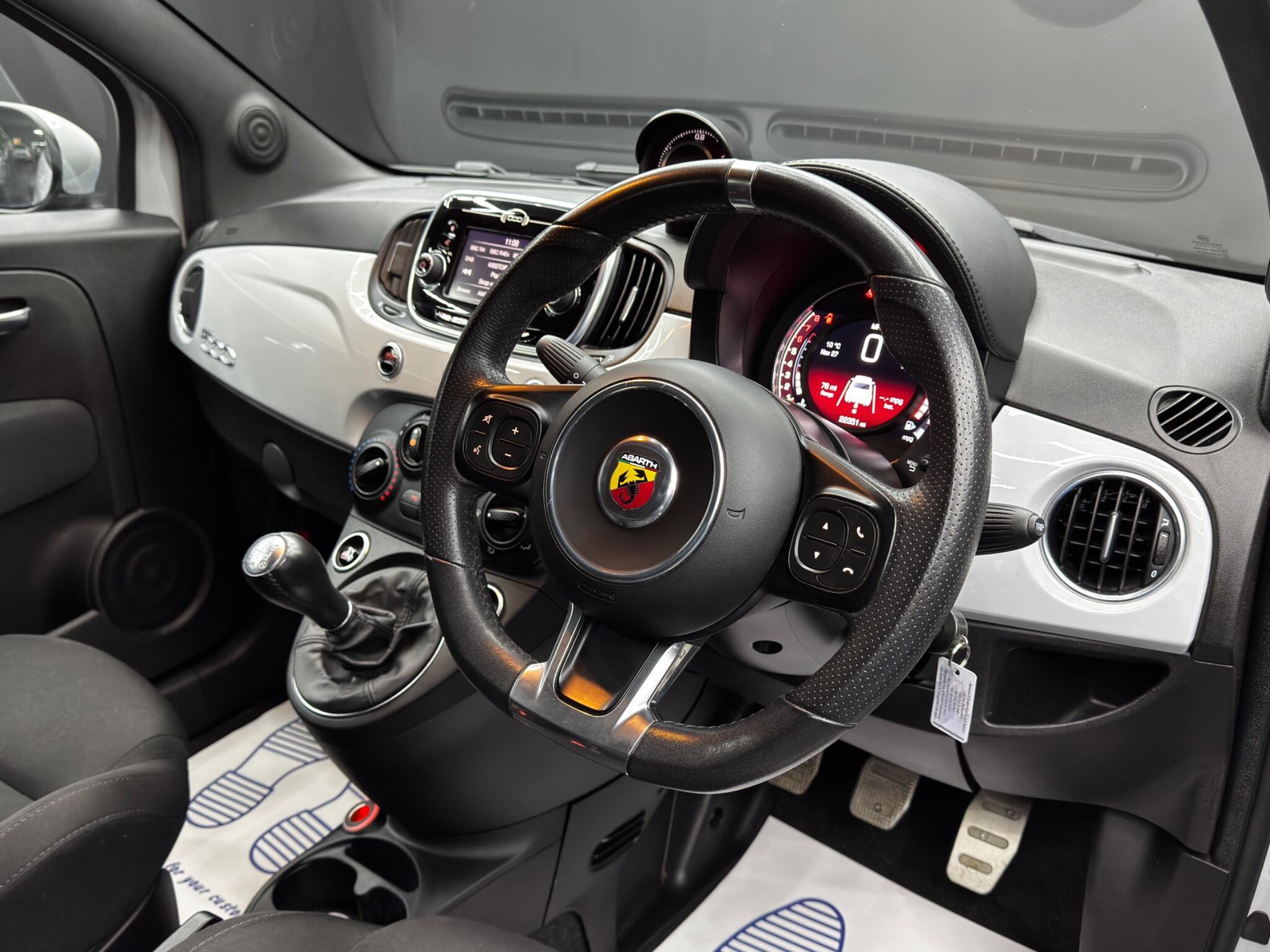 Abarth 595 - Image 9