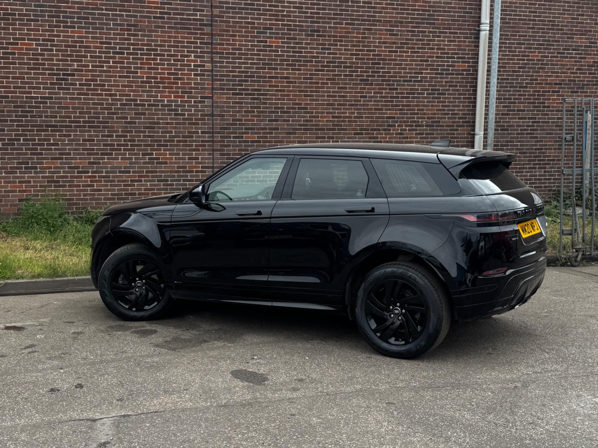 Land Rover Range Rover Evoque - Image 13