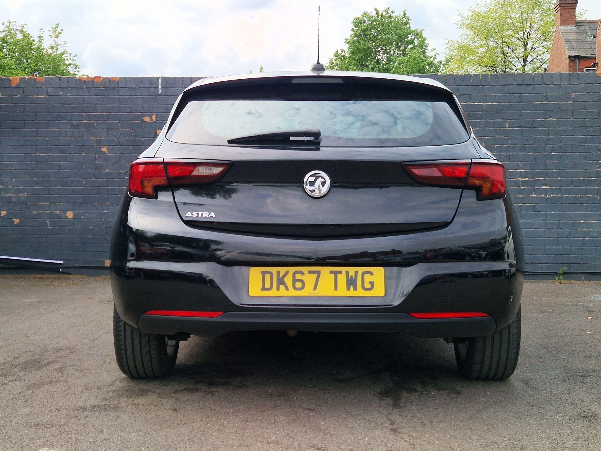 Vauxhall Astra - Image 24