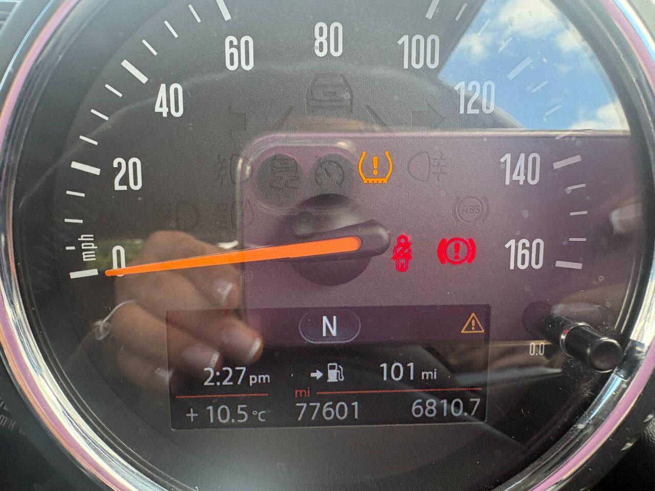 MINI Hatch - Image 13
