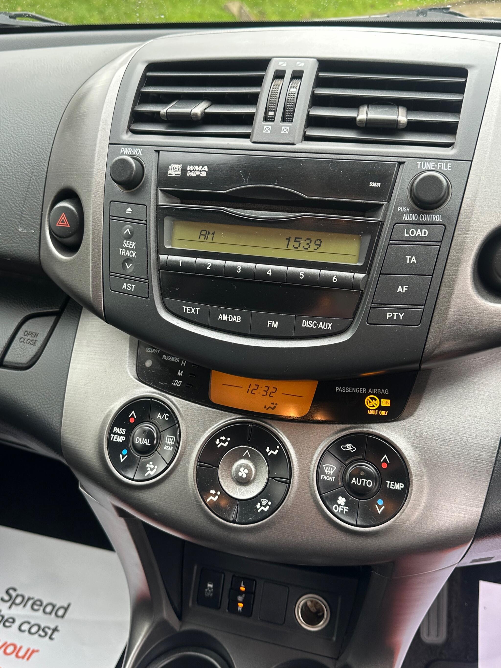 Toyota RAV4 - Image 29