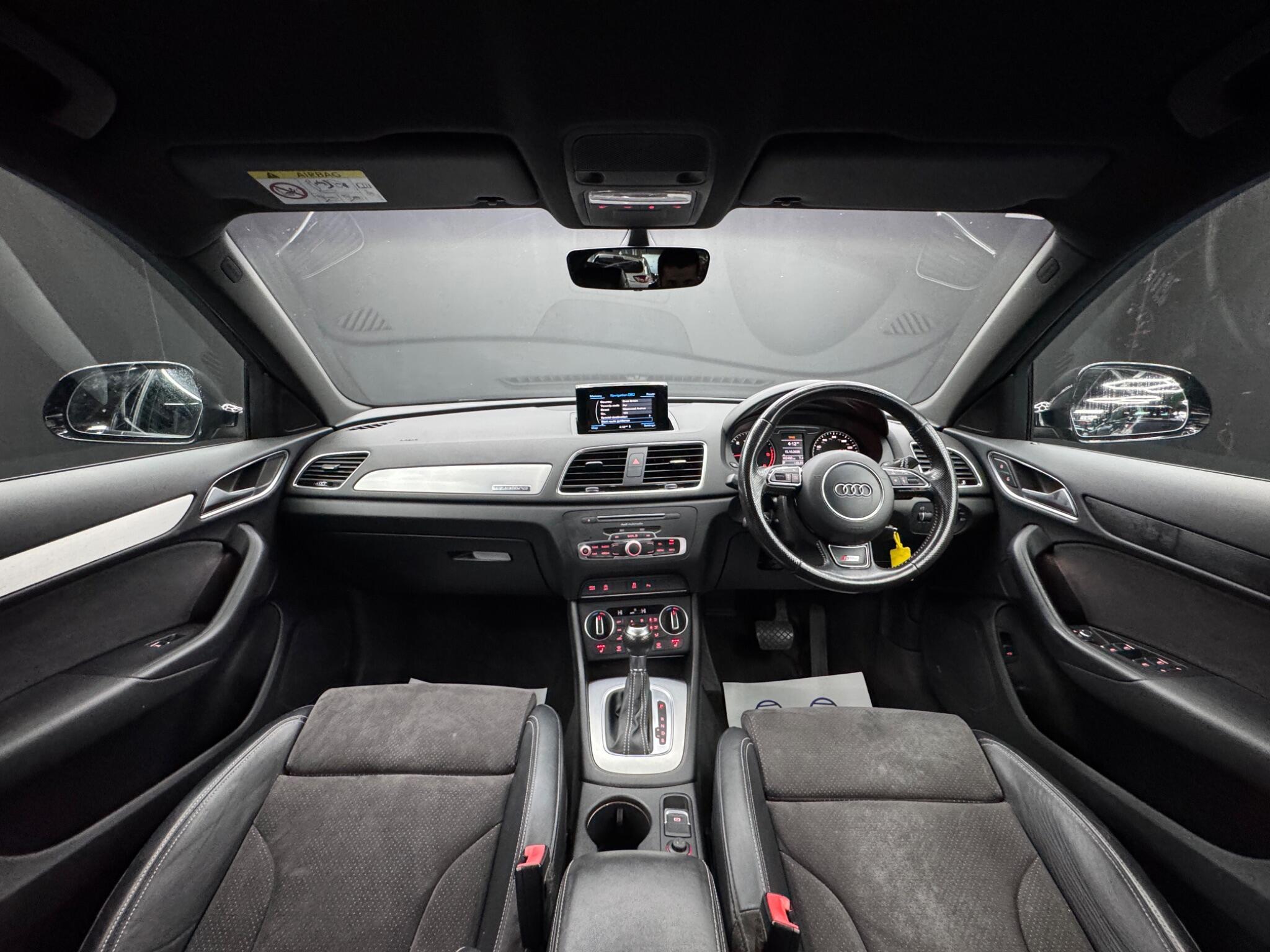 Audi Q3 - Image 17